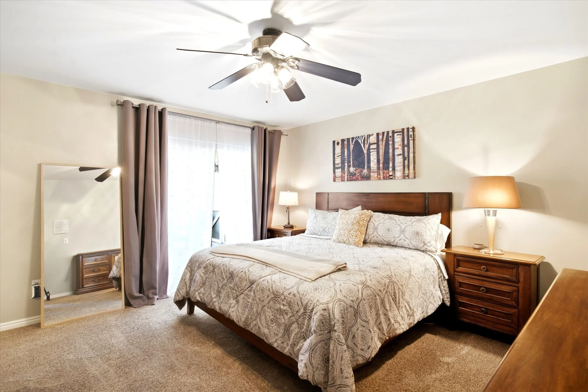 22-Bedroom.jpg