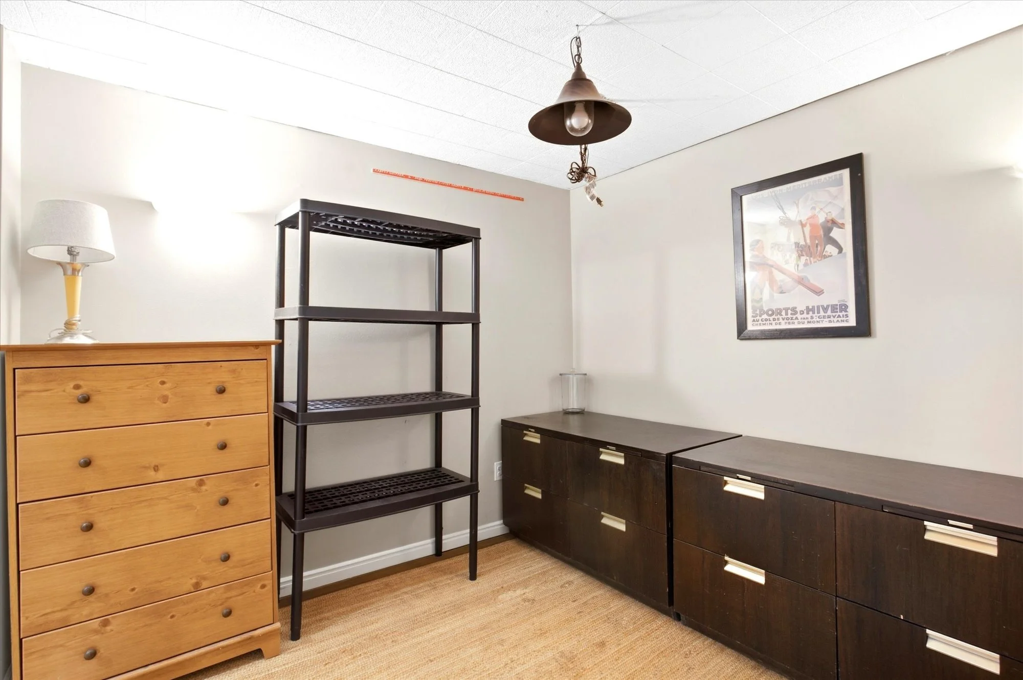 26-Room.jpg