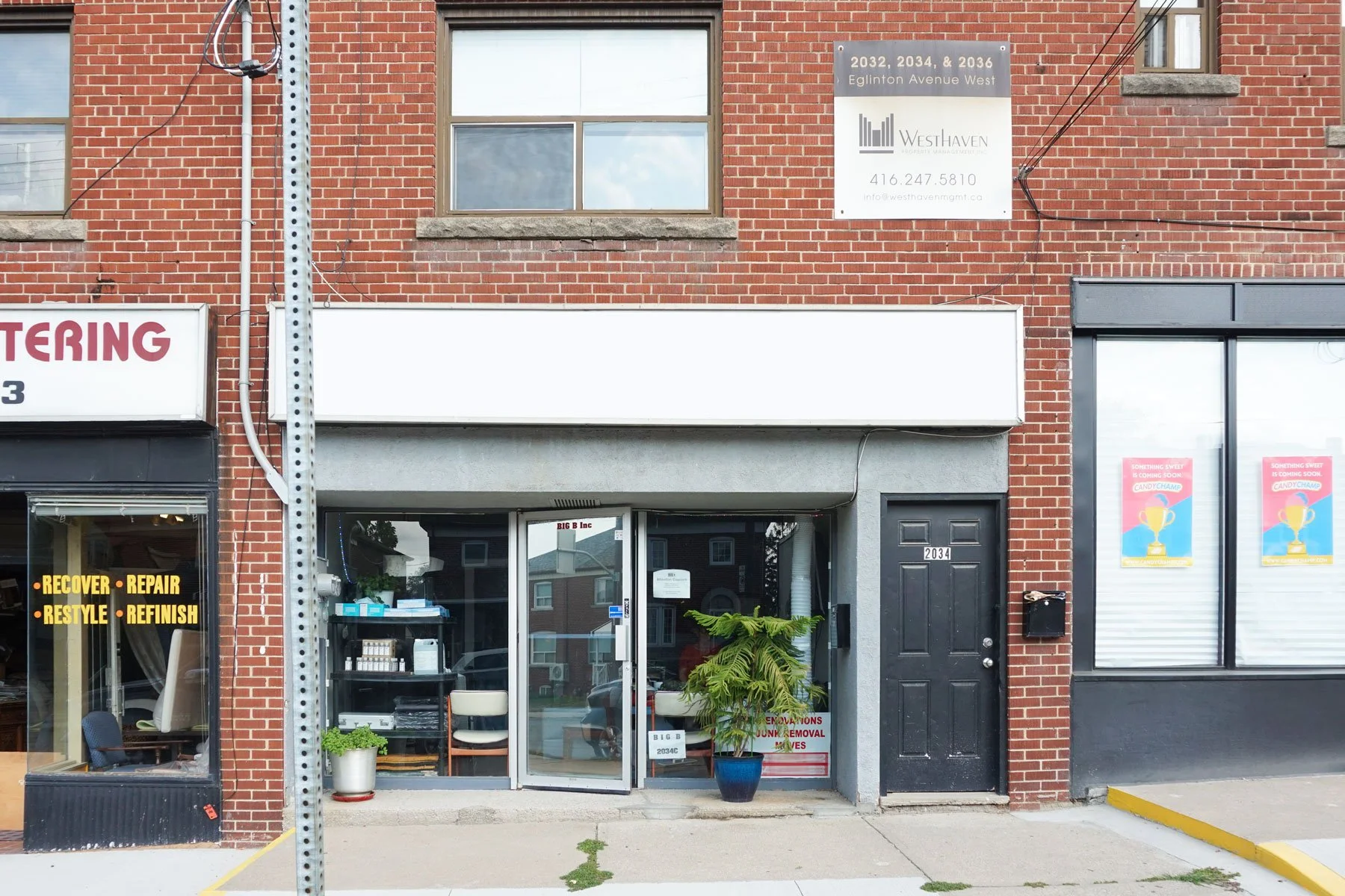 2034 Eglinton Avenue West, apartment rental