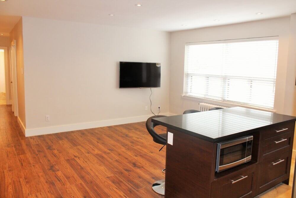 825 Wilson Avenue, apartment rental