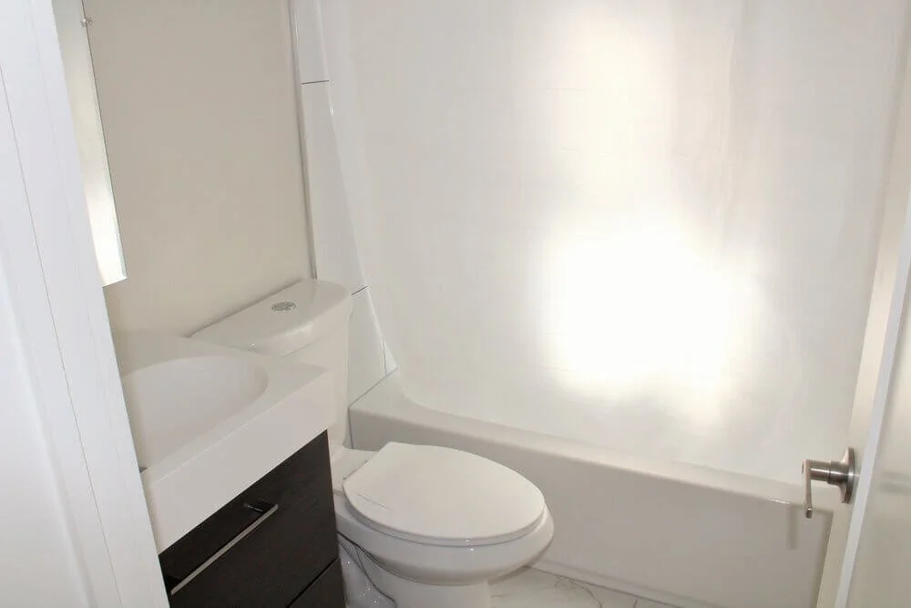 106 Grandville Avenue, apartment rental