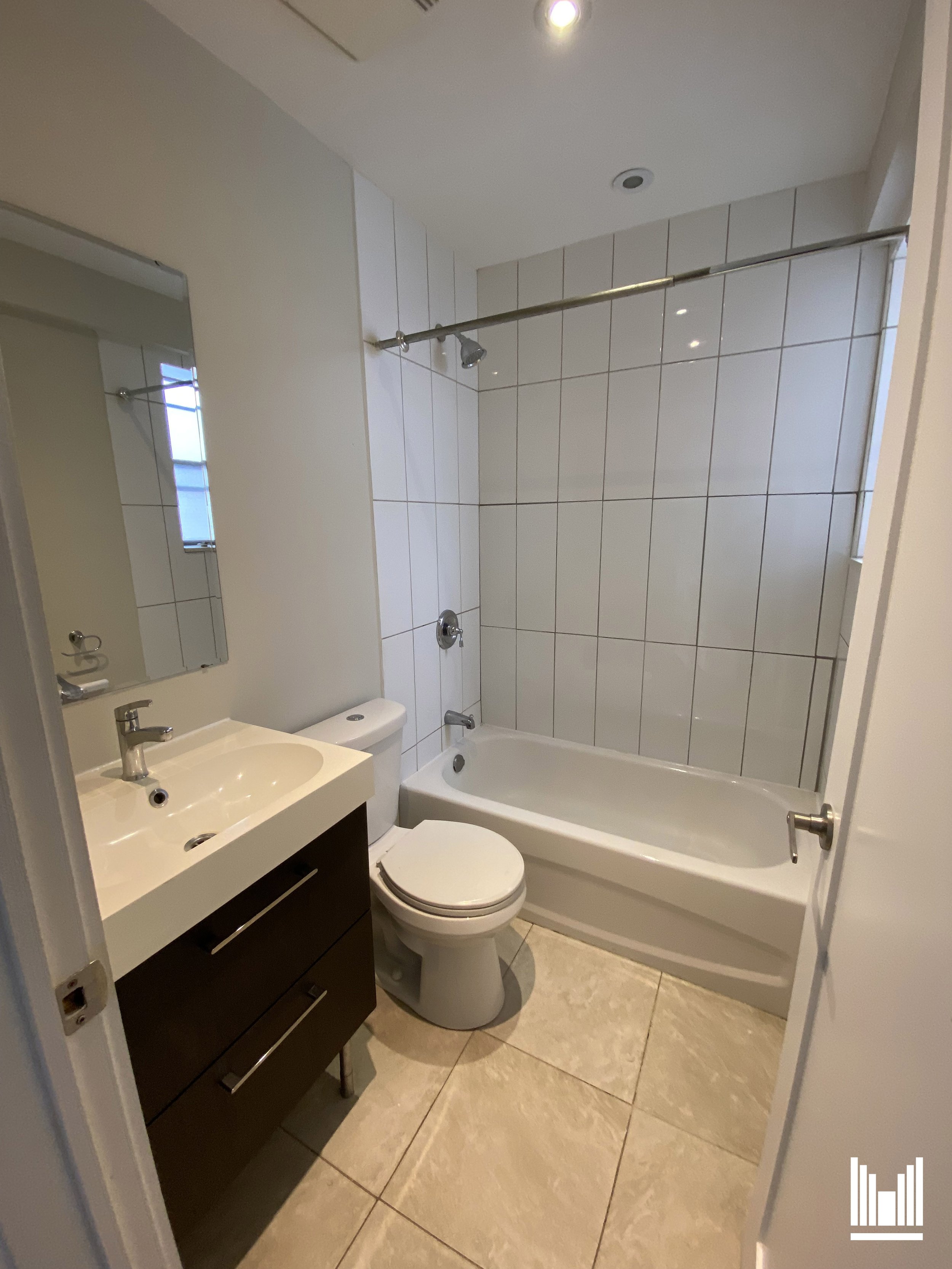 2850 Keele #2-8.jpeg