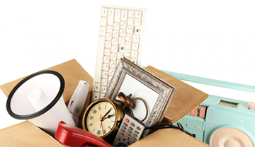 YOUR MOVING DAY ESSENTIALS BOX 