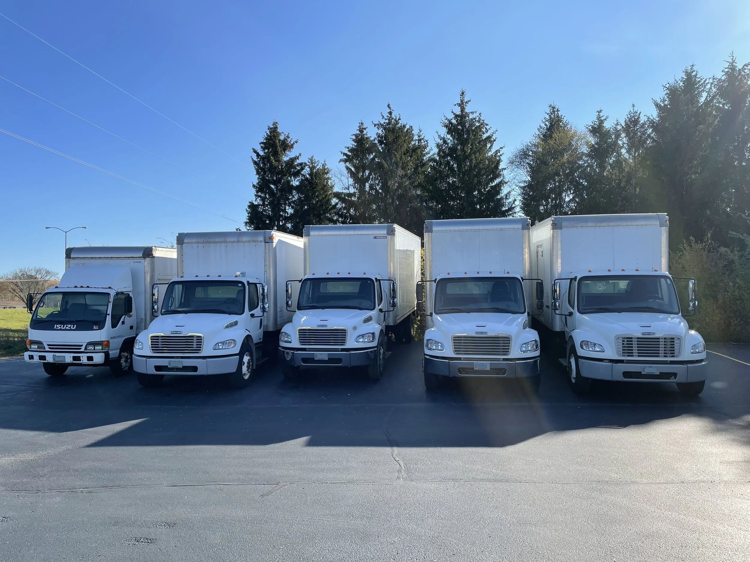 The Pros and Cons of DIY Moving vs. Hiring Professionals in Eau Claire