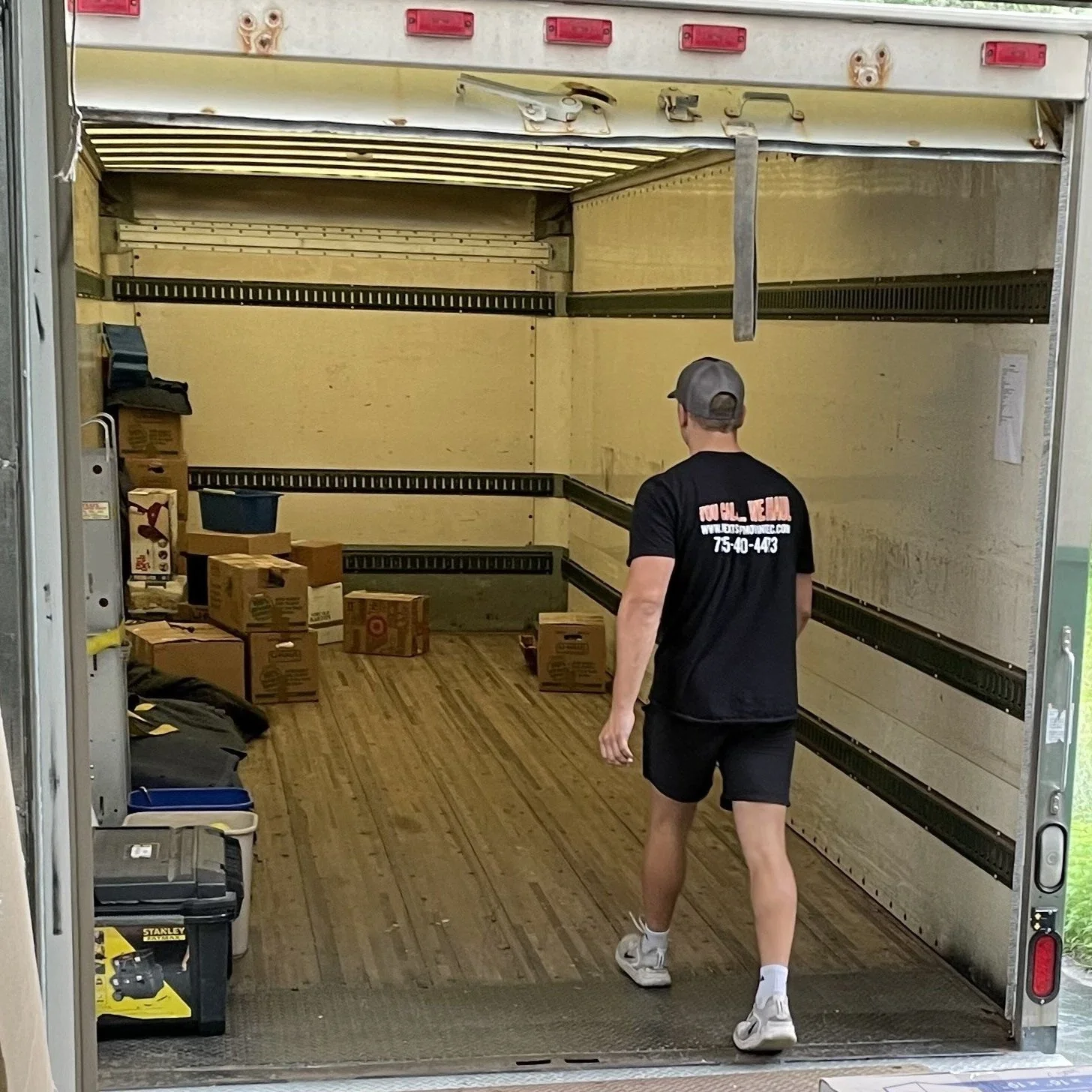 The Benefits of Hiring Local Movers for Your Eau Claire Move