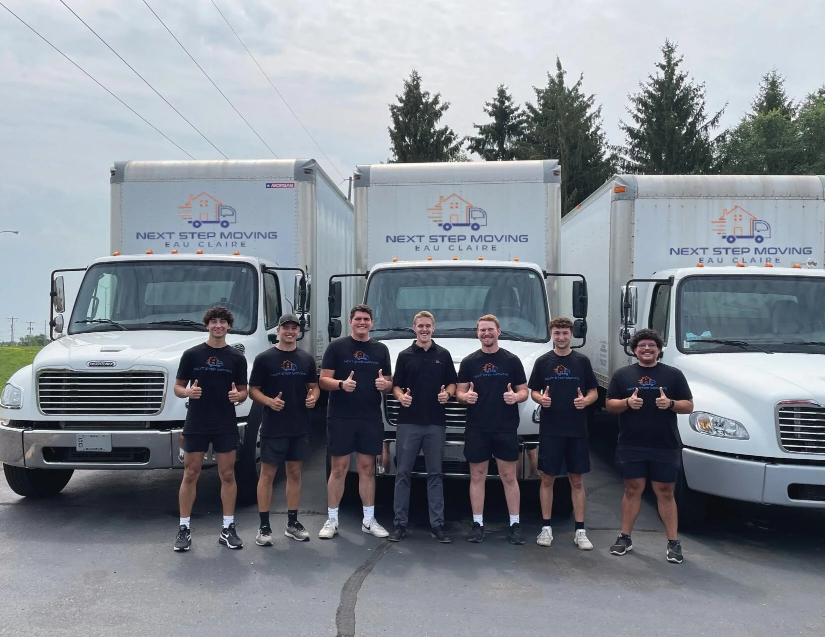 The Pros and Cons of DIY Moving vs. Hiring Professionals in Eau Claire
