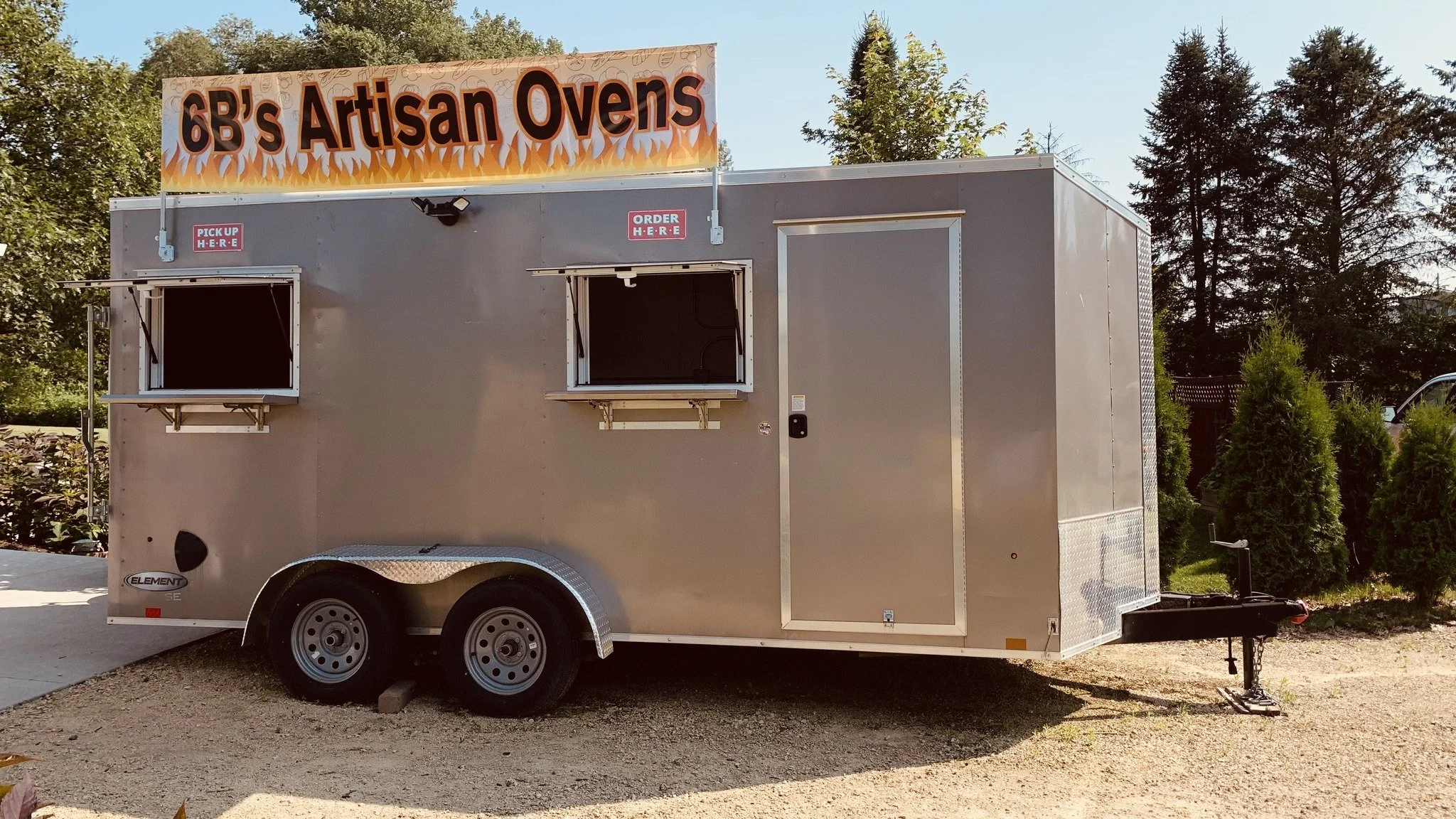 6B's Artisan Ovens Pizza