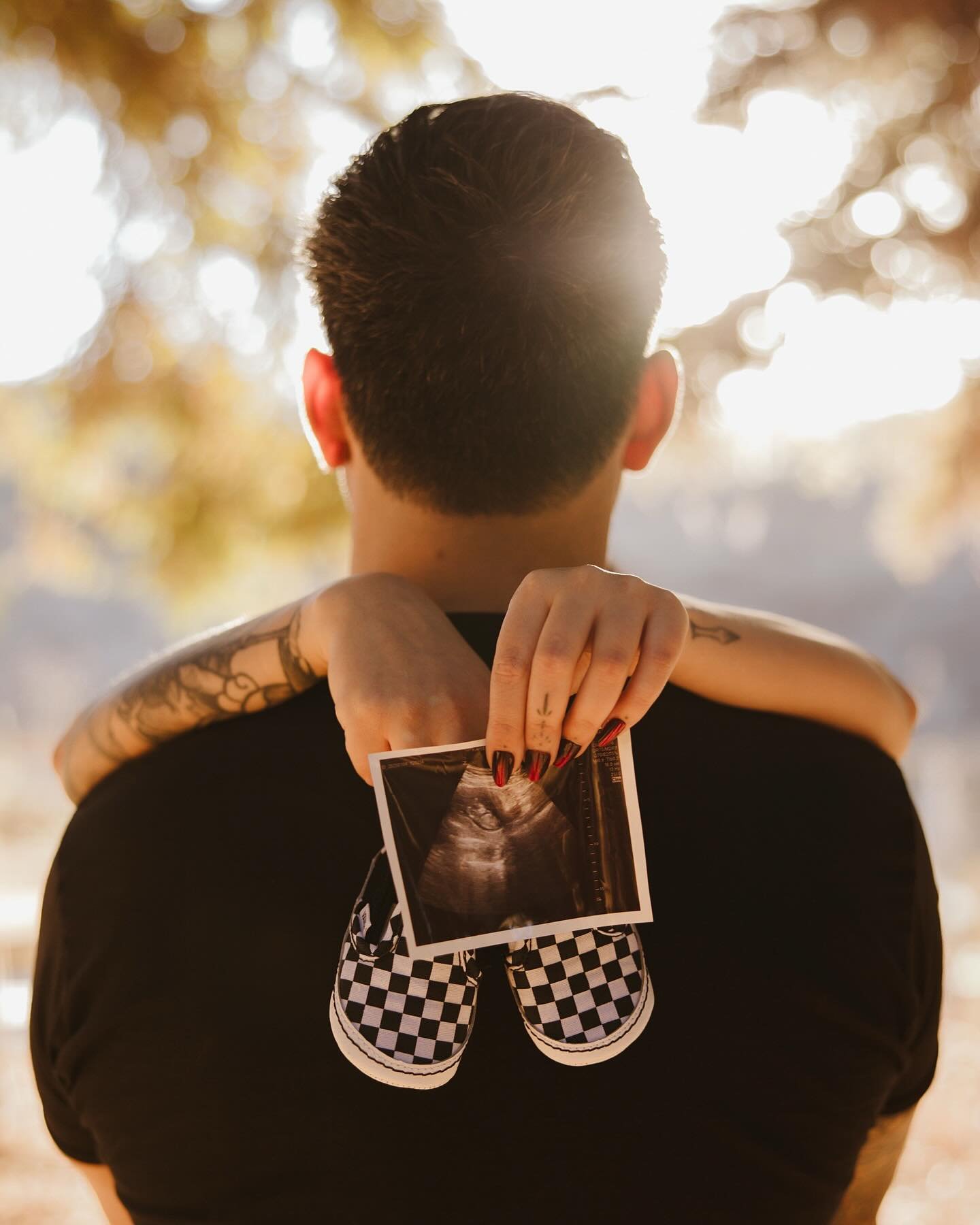 This isn&rsquo;t my usual post, but I had the privilege of capturing one of the most beautiful moments for my best friend&mdash;her baby boy is on the way 🩵
Watching my friends and clients grow their families is the greatest joy, and I&rsquo;m so ho