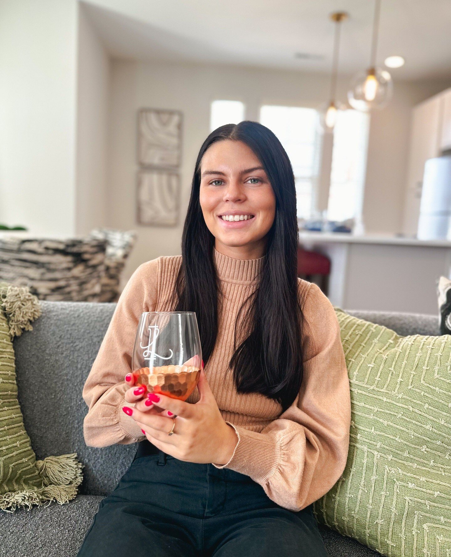 Introducing our leasing agent at Lusso Apartments, Madison! ⁠
⁠
Madison is so excited to assist each and every one of you in your journey to find your dream apartment. She will be your resource for any questions you may have and would love to give yo