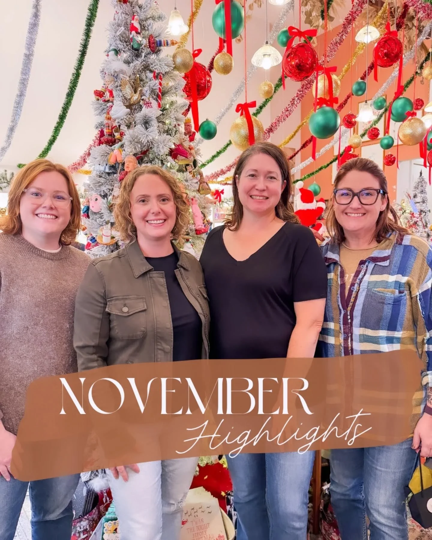 Do you ever have a month so full and yet you look back and have nearly zero photos to prove it? Yeah. That was us in November. 

Here's a bit of what we got up to (despite the limited photos): 
🖤 Jennifer and Lila at the @alliance_nashville dinner.
