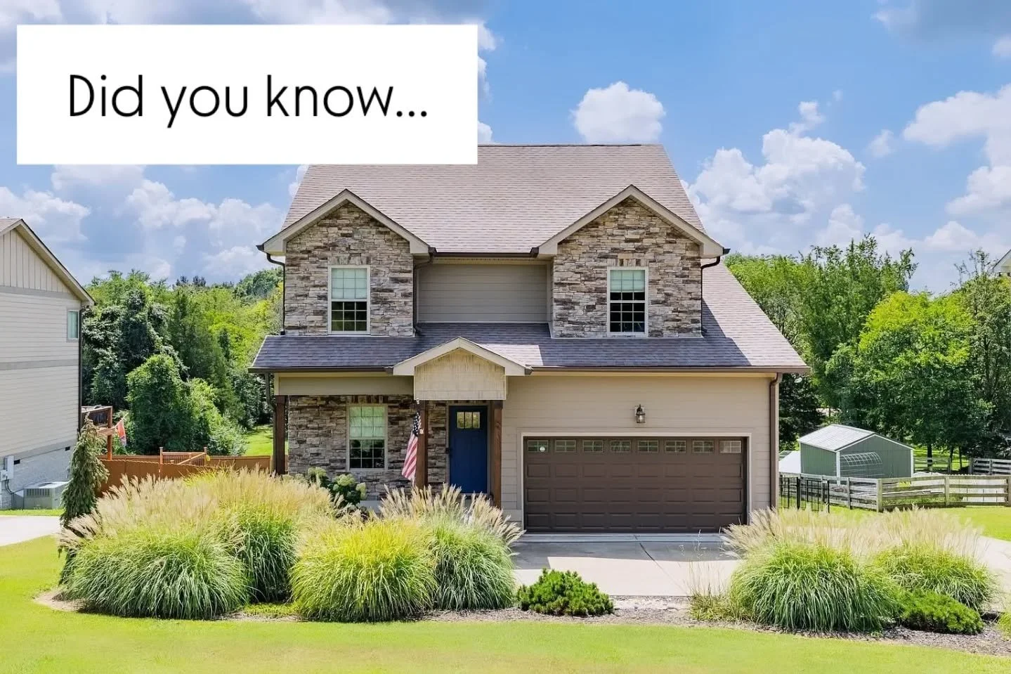 Hey Lebanon! 👋🏼

You still have time to call 306 Twin Cove Dr home for the holidays! Just moments away from local celebrations...
🎄 Enjoy Christmas on the Square
🚘 Chad's Winter Wonderland with the entire fam
☃️ Finish the holiday cheer at The Da