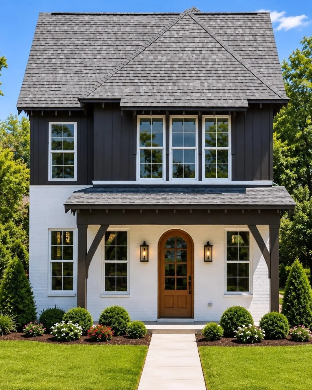 There&rsquo;s a lot to love about this Cleveland Park home🏡✨

This thoughtfully designed new construction offers an open living space, chef-inspired kitchen, covered patio, and a detached garage with a 550 sq ft DADU-perfect for guests or additional