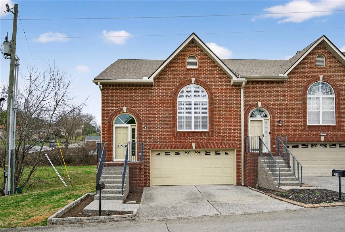 5700 Amalie Dr - Nashville - For Sale