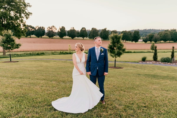 brides wedding dress photography.png