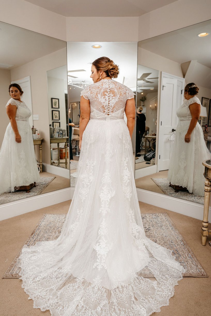 Bride+getting+ready+wedding+photography+richmond+va.jpg