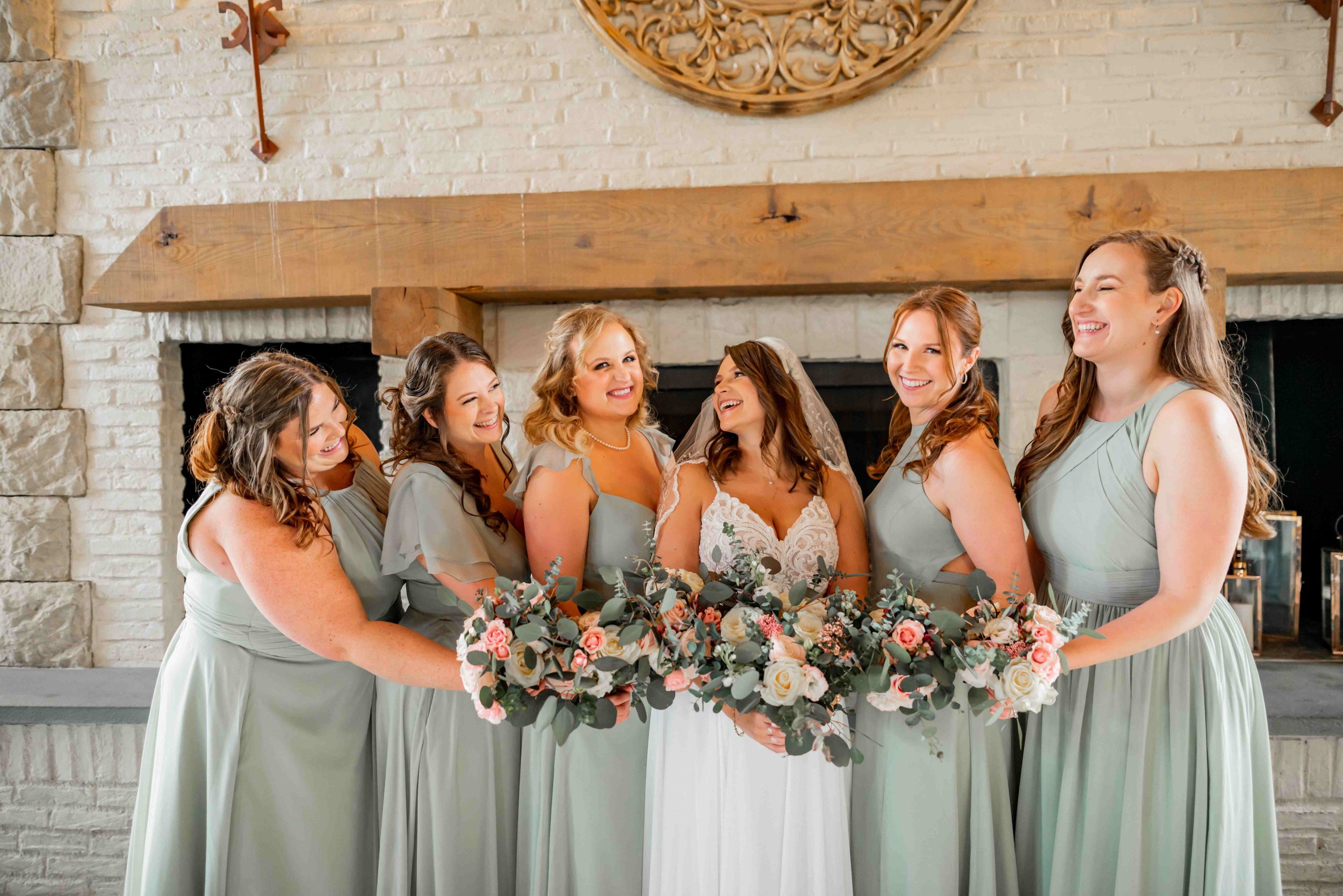 bridesmaids+photography.jpg