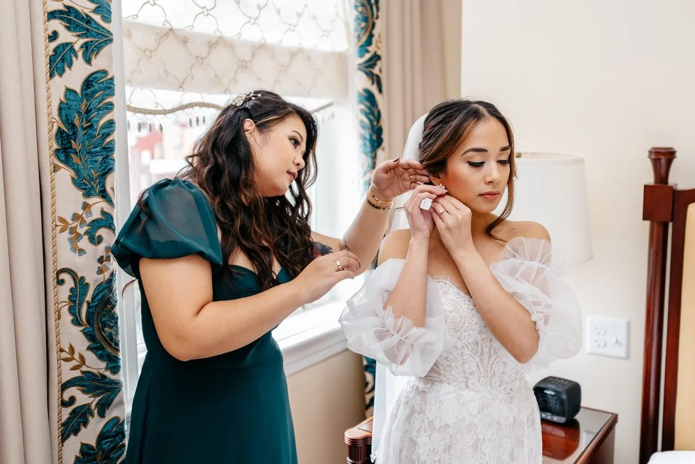 bride with mom on wedding day photography.jpg