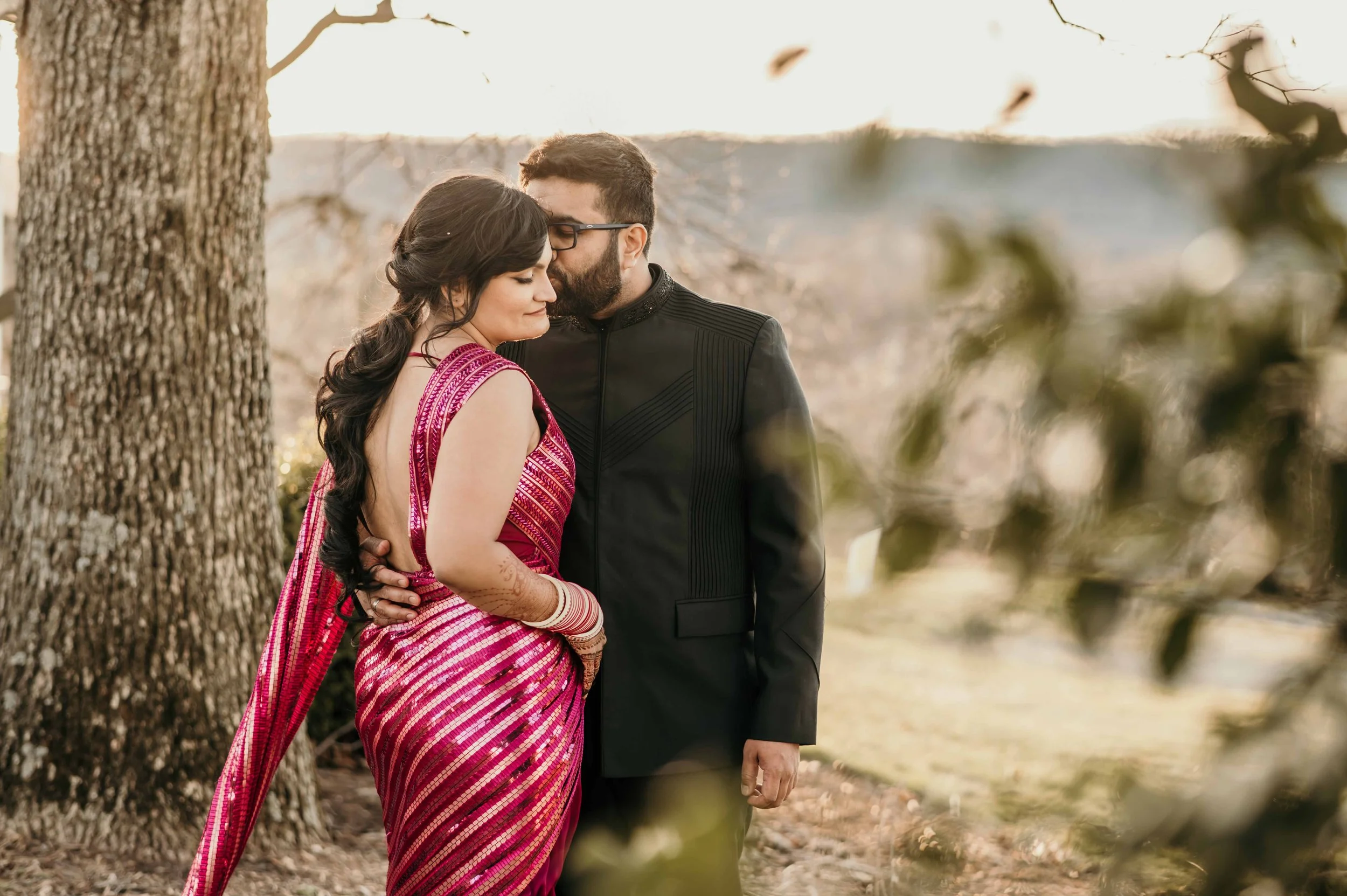 indian+wedding+pose+outdoors.jpg