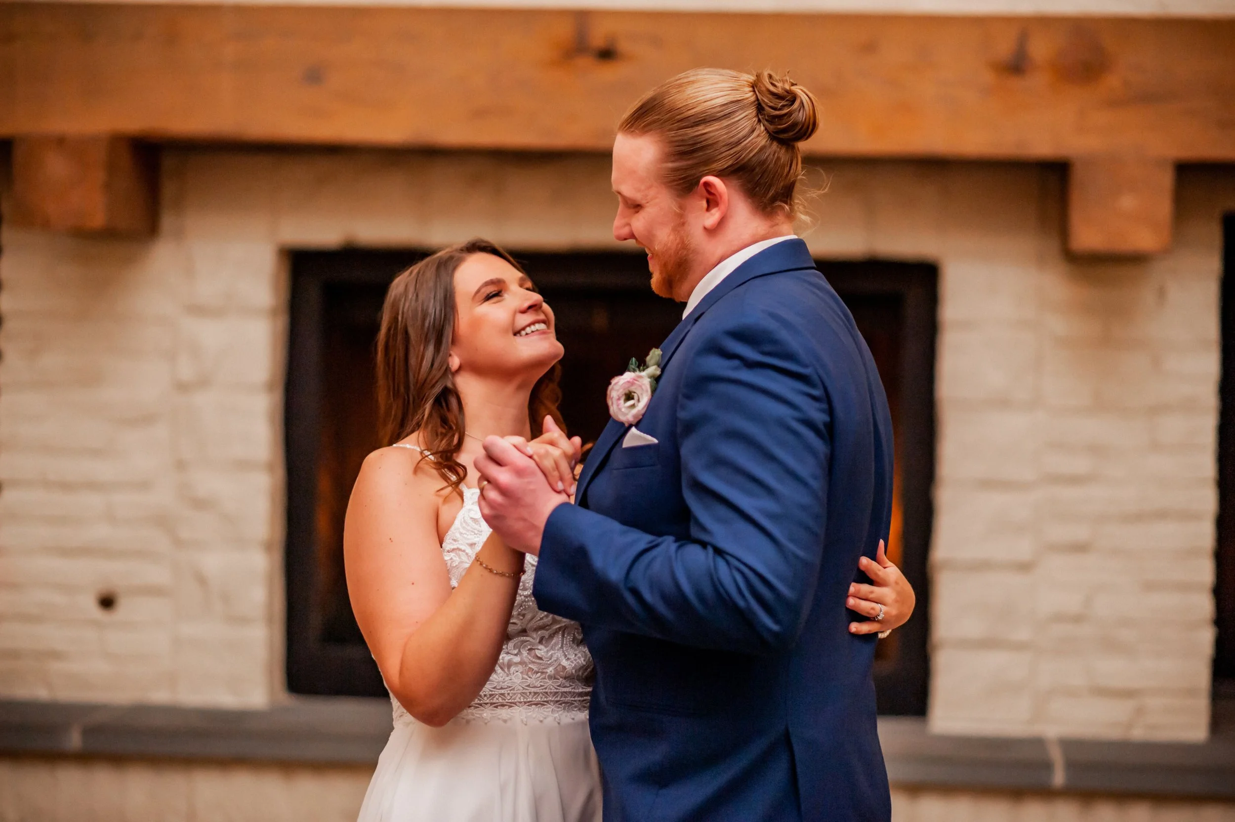 Bride+and+groom+dance+richmond+virginia.jpg
