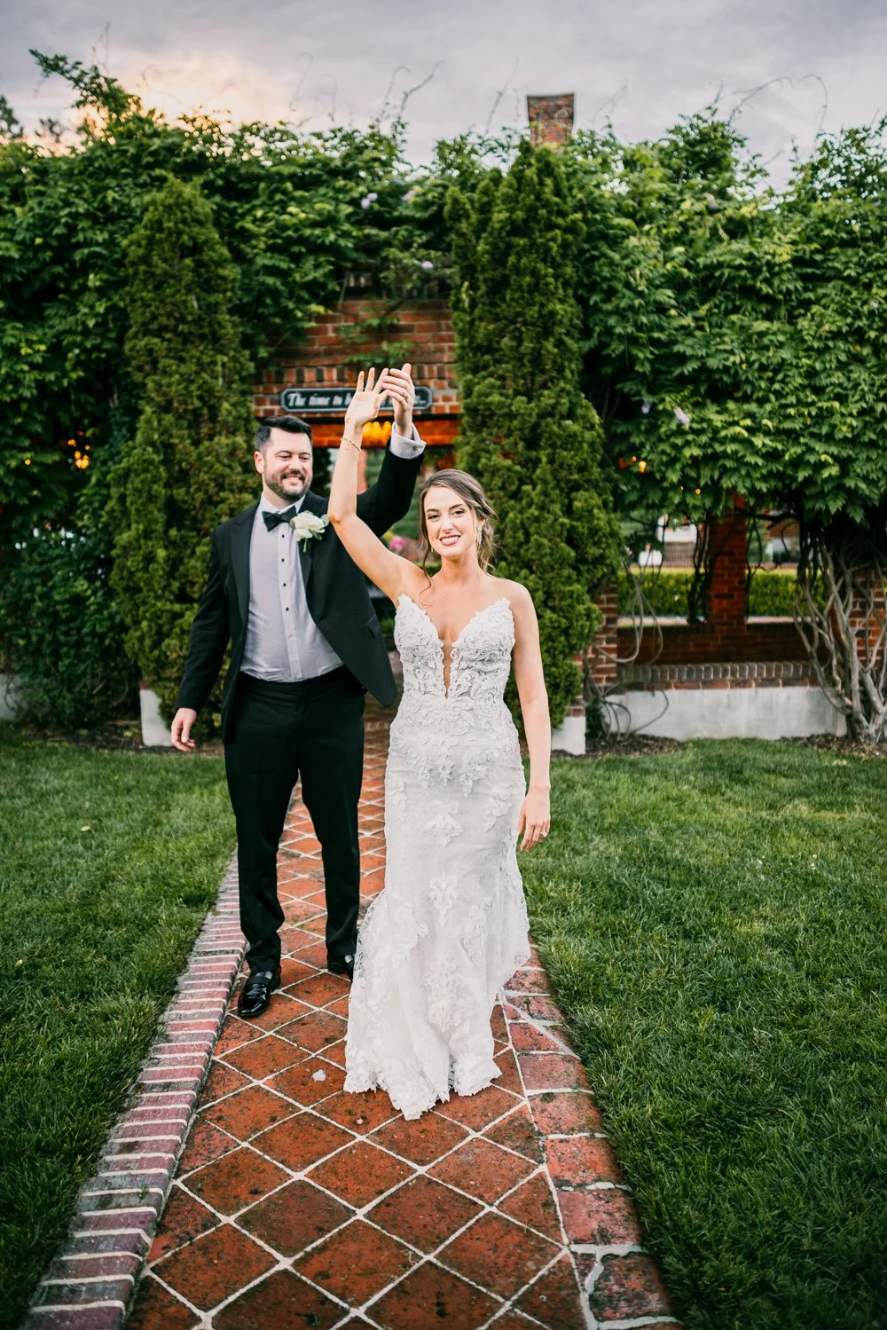 Wedding photography in richmond virginia of newly weds dancing. 