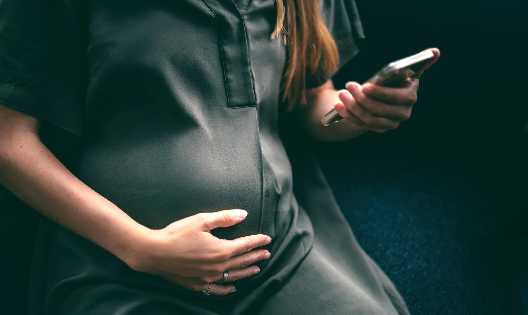 How Online Adoption Ads Prey on Pregnant People