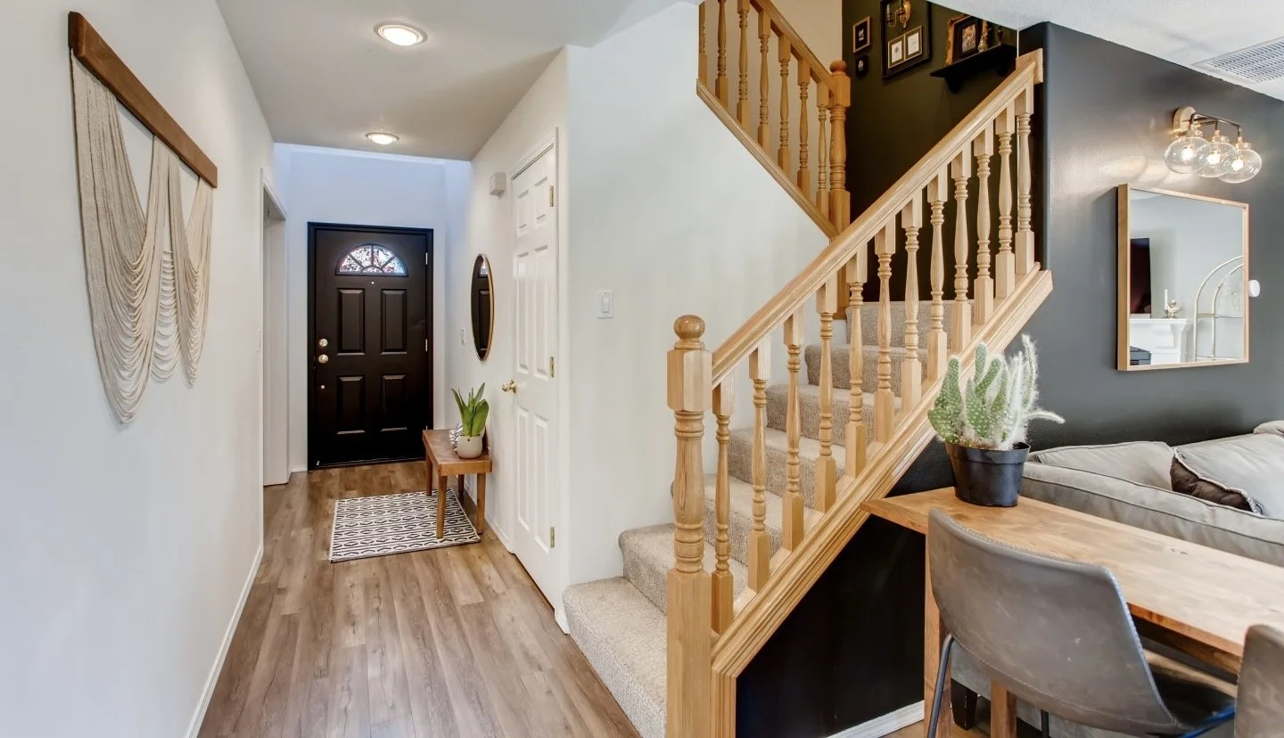 08 Foyer blackthorne.jpeg