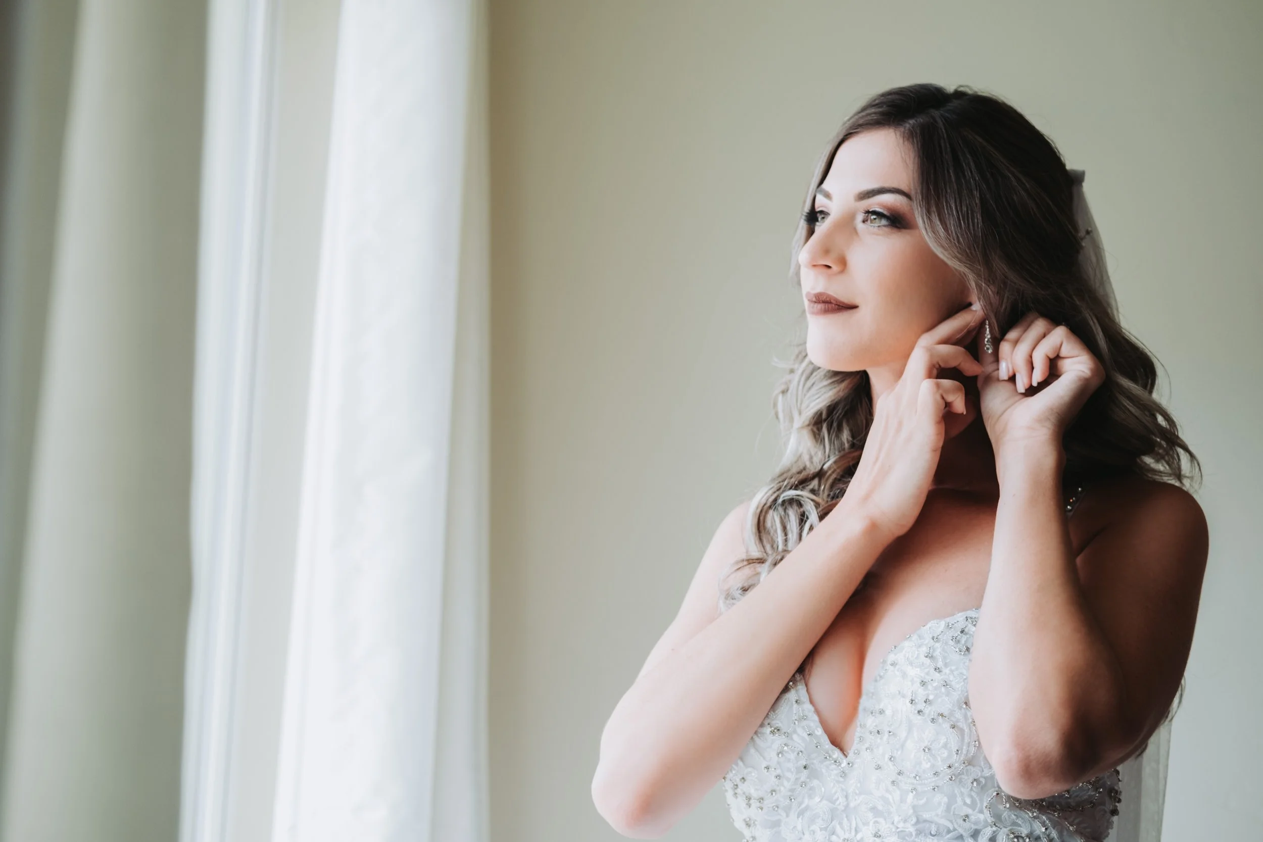 Getting Ready Bride-25.jpg