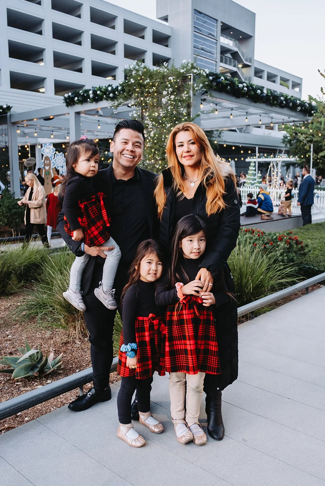 Yu Xmas 23-27.jpg