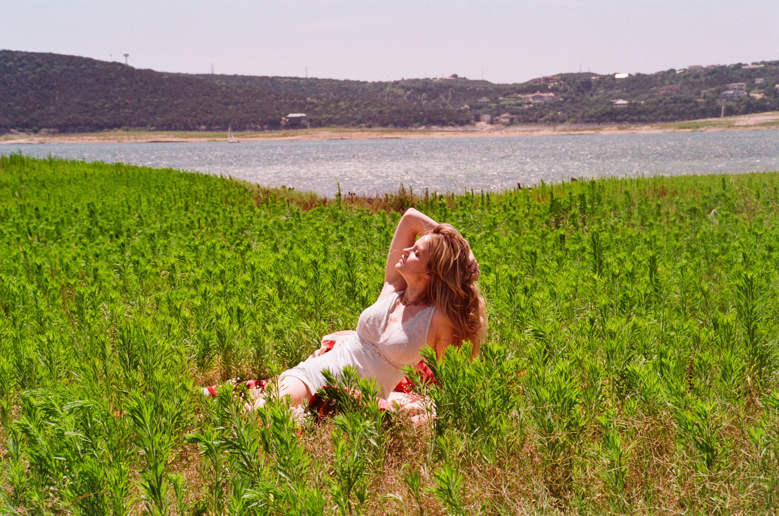 JANE_LAKE TRAVIS_0036.jpg