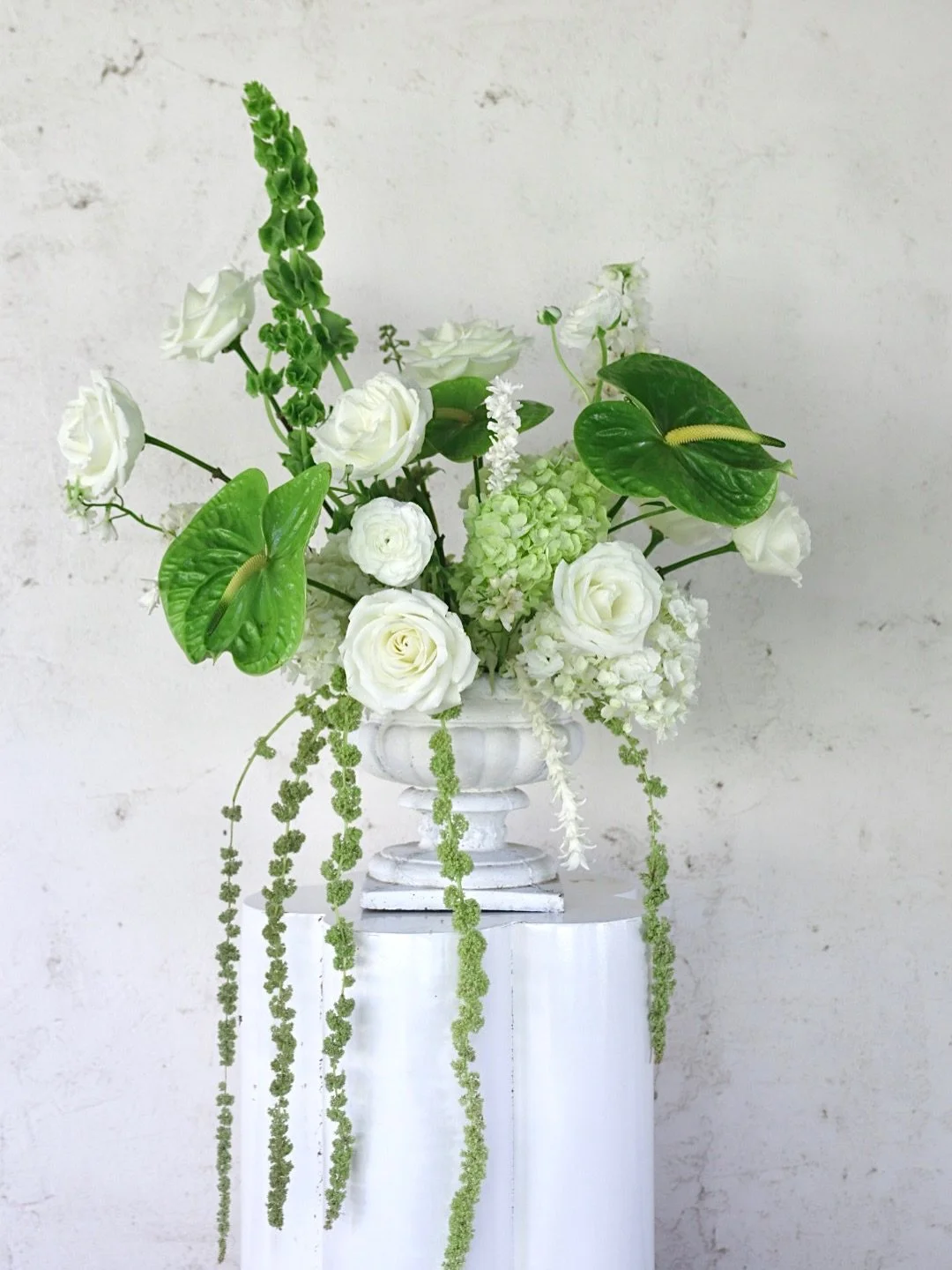 Flower power for the week ahead 🔋✨
&bull;
#dearcleoflorals
