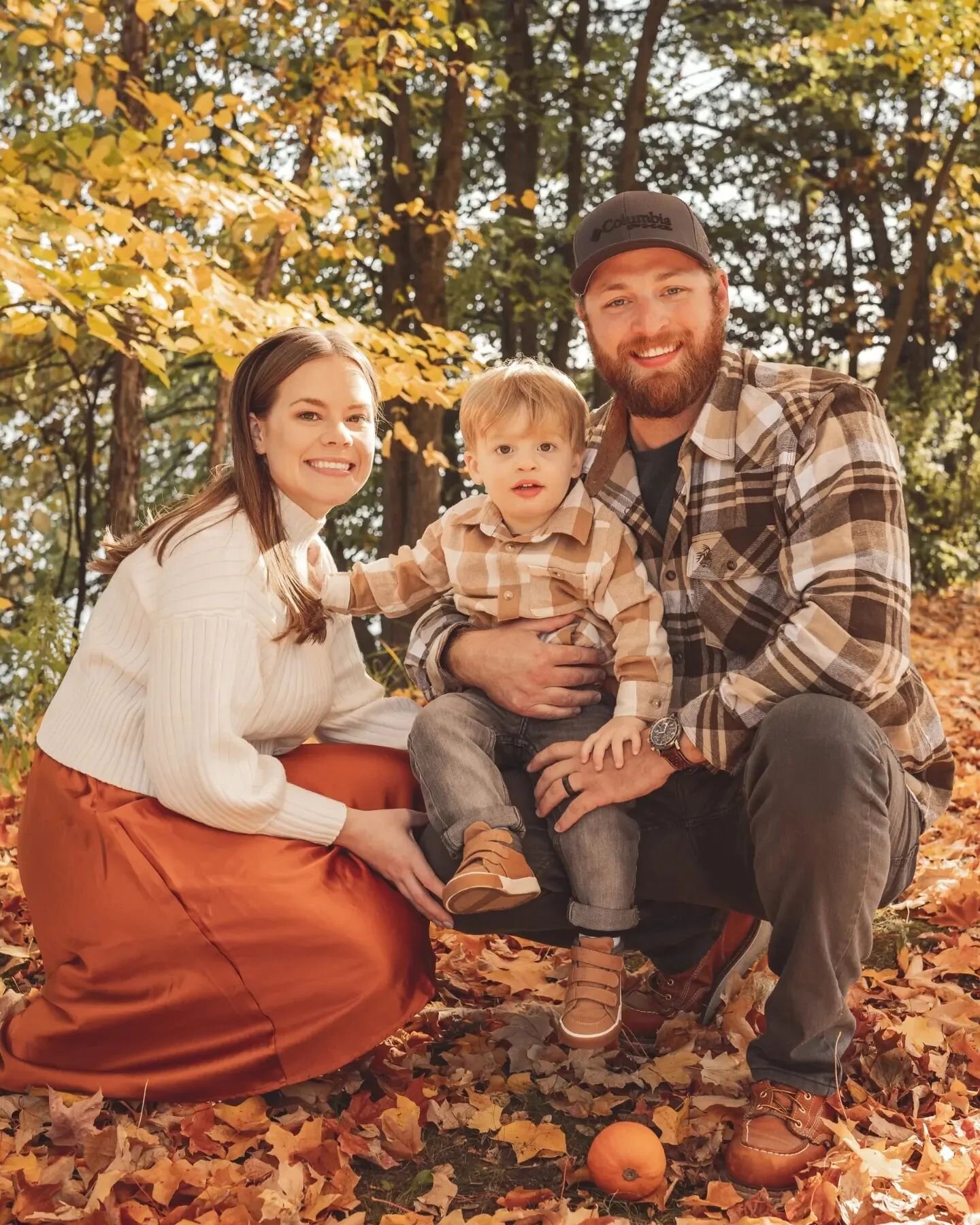 FAMILY
Today's little moments become tomorrow's precious memories.

#familyphotography #fall #fallfamilyphotos #familyportraits #eauclaireseniorphotographer #wisconsinphotographer #eauclaire #fallcolors