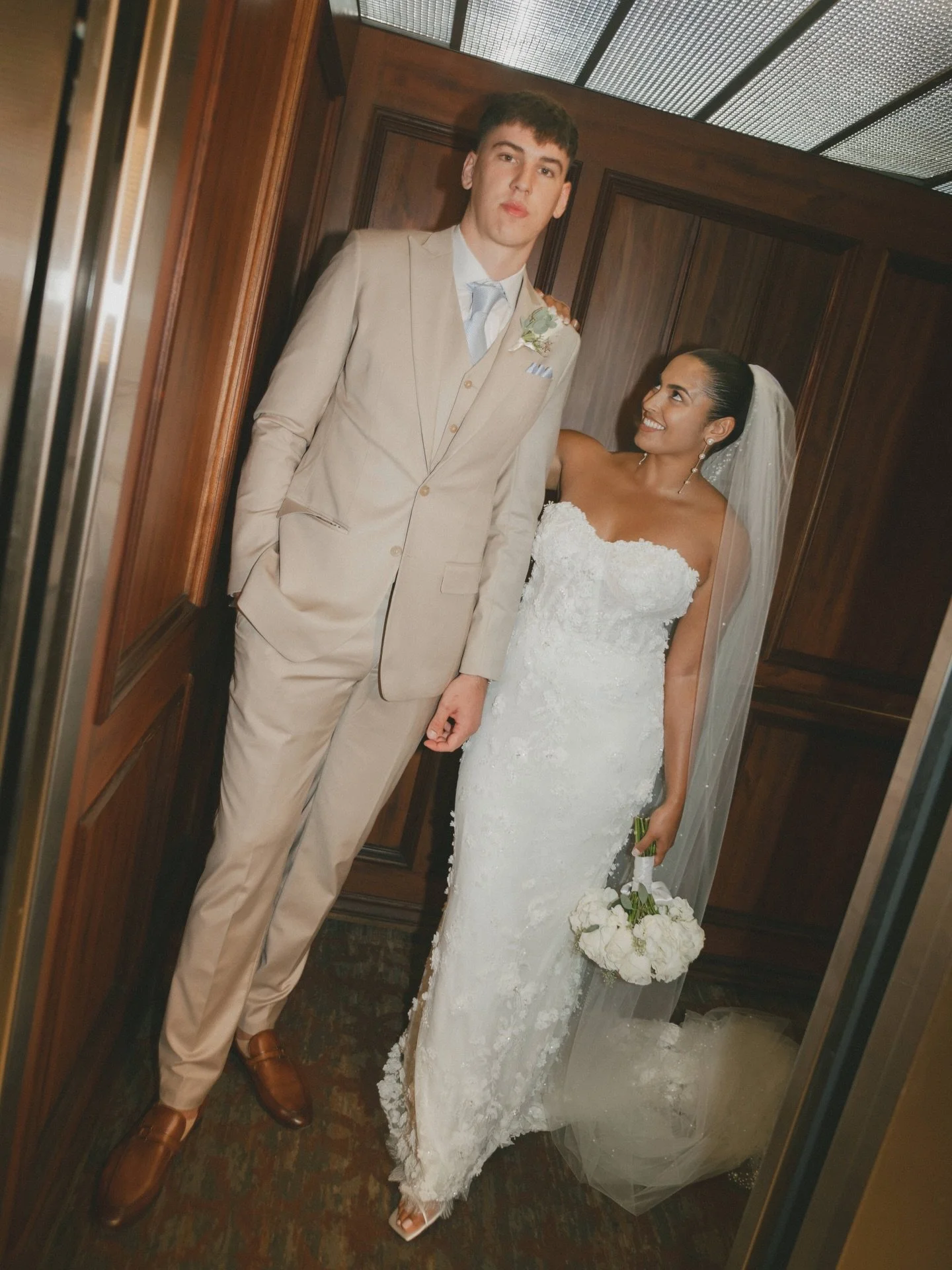 FEATURED | The Sporting Tribune @sportingtrib 
&ldquo;How fate brought Lakers&rsquo; @jakelaravia and his wife @mrslaravia together&rdquo;

&ldquo;On a routine visit, with the Lakers&rsquo; training camp looming, and no desire to stay long-distance, 