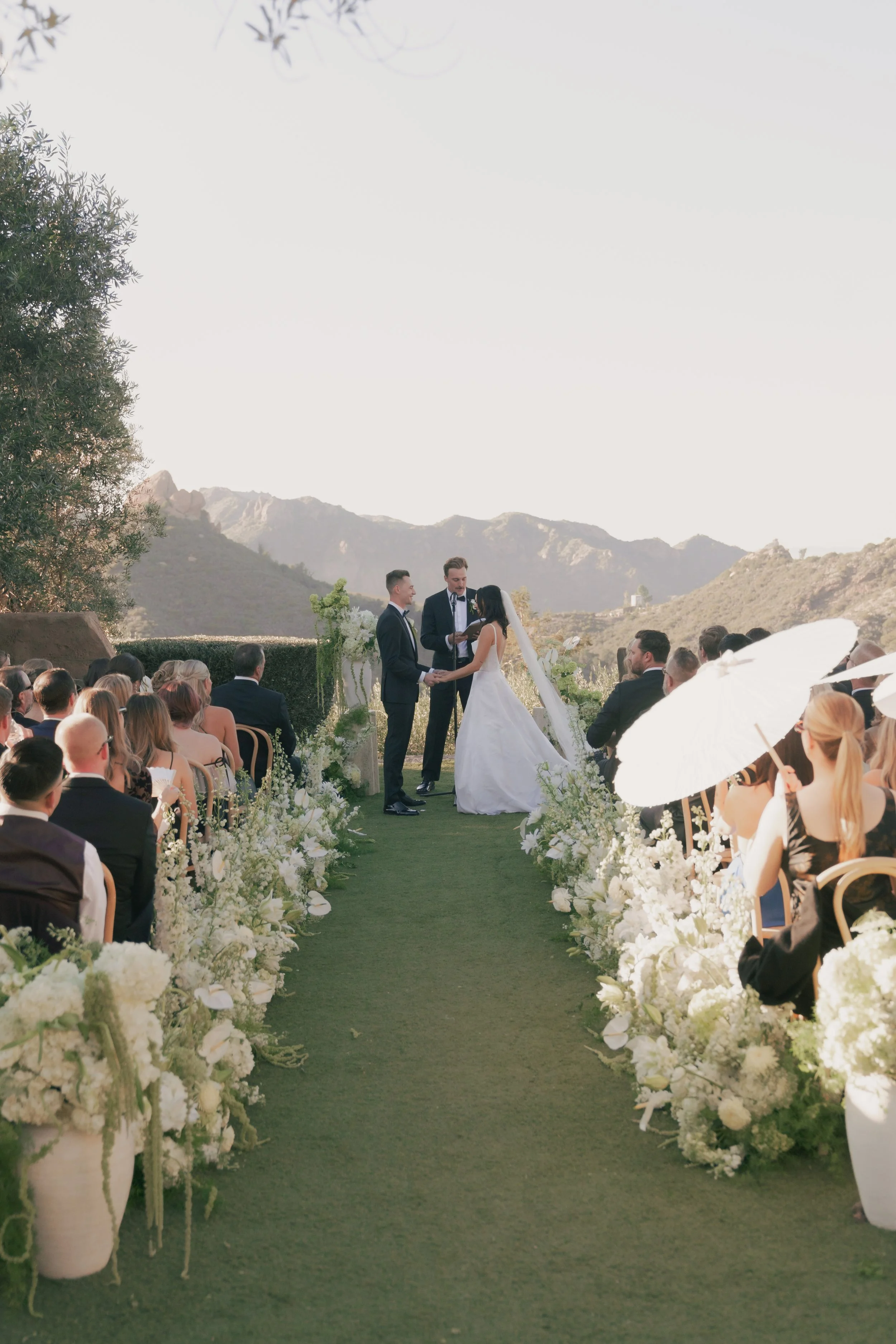 cielo-farms-malibu-wedding-photographer-101.jpg