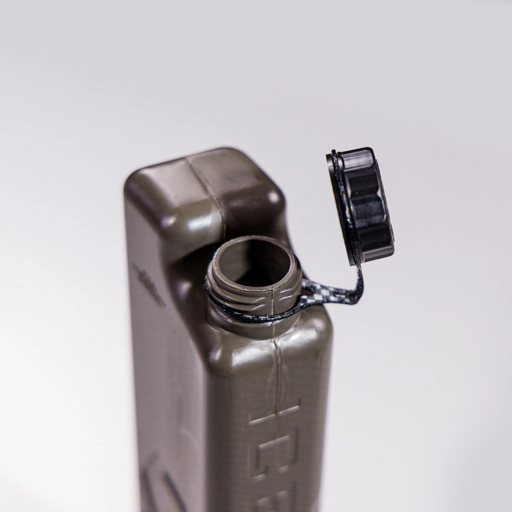 ICEFLASK® Tether Cap 3.jpg