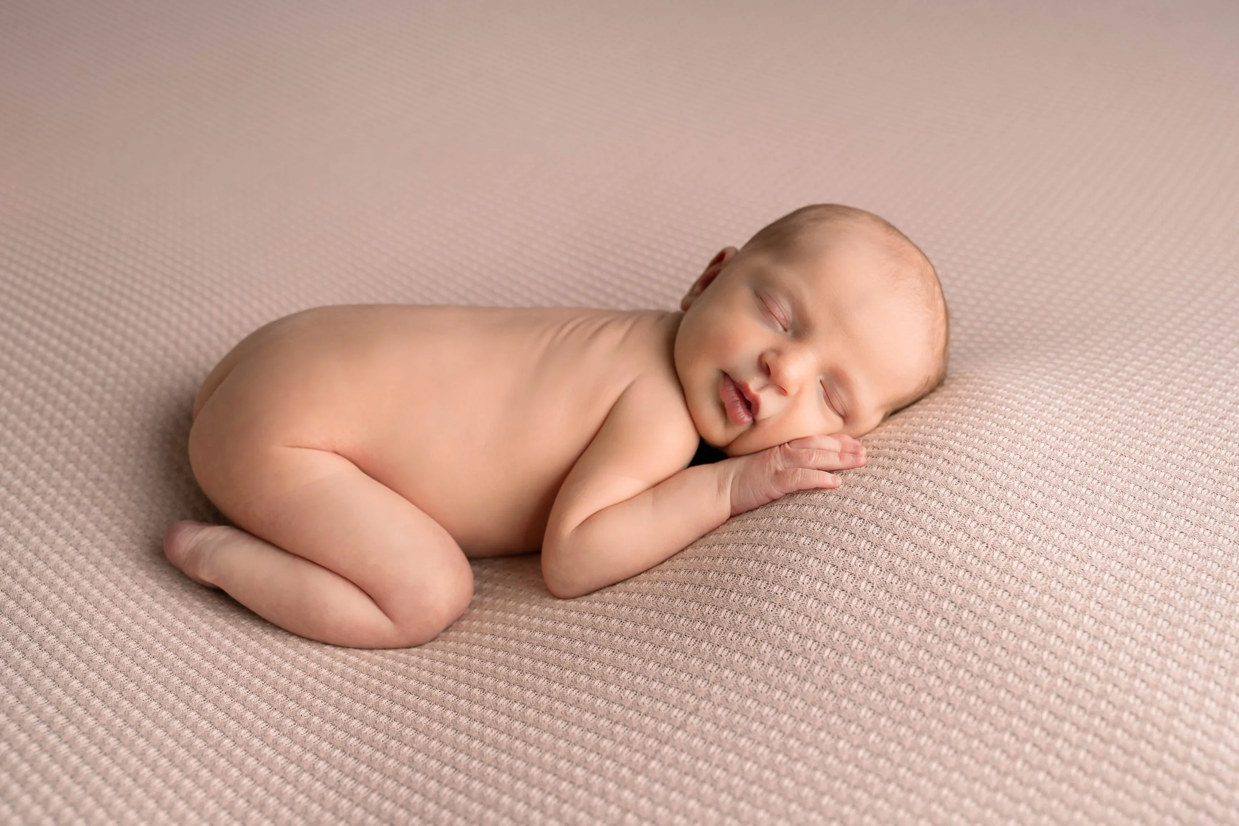 Clarkston-whitelake-waterford-holly-davisburg-newborn-photographer