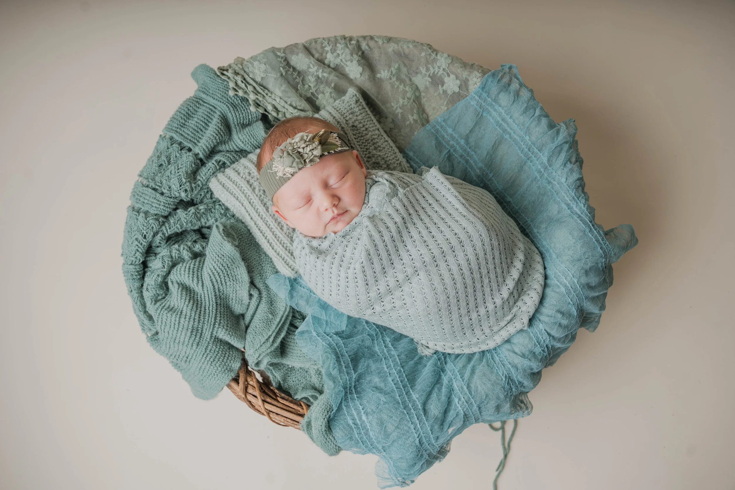 Clarkston-whitelake-waterford-holly-davisburg-newborn-photographer