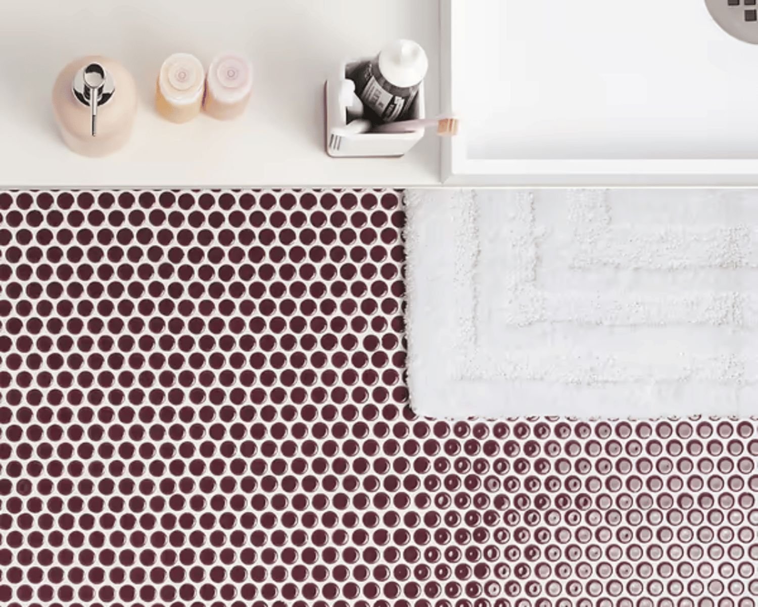 Eden Penny Round Mosaic Tile in plum purple