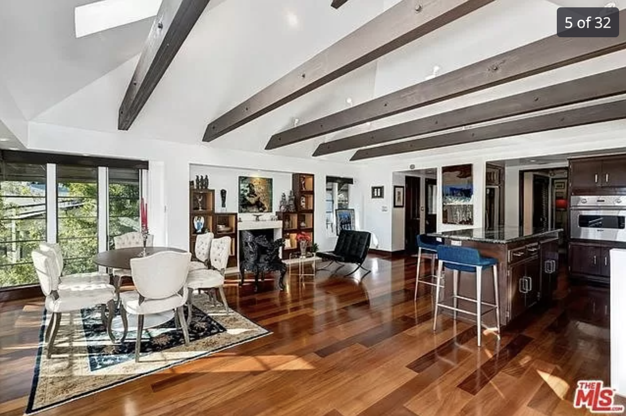 1600 N Dohney Dr · LA, CA