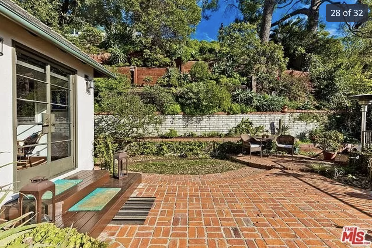 1600 N Dohney Dr · LA, CA