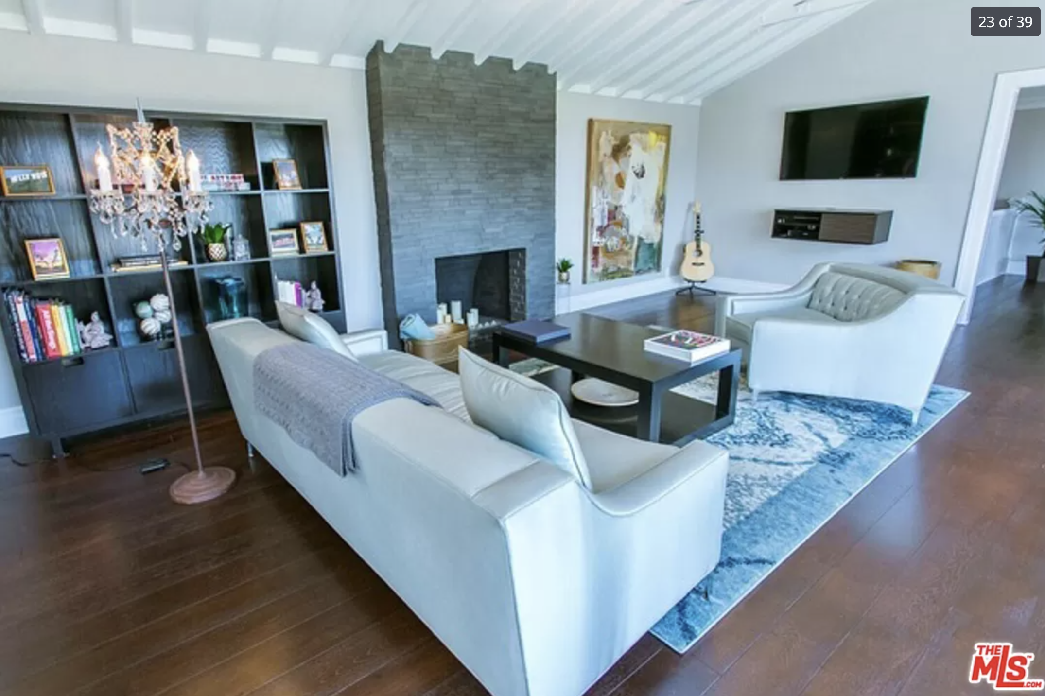 8501 Hedges Pl · LA, CA
