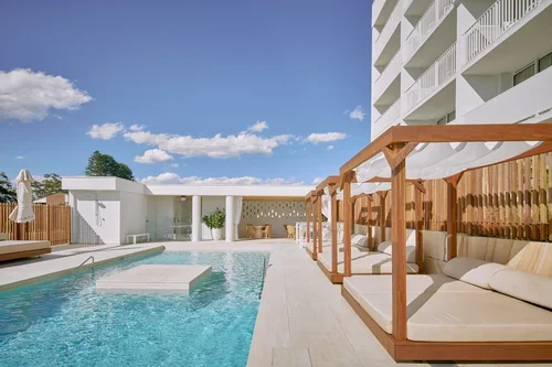 251104_CHROMAGROUP_MarinaResort[Exteriors]_0115_HDR.webp