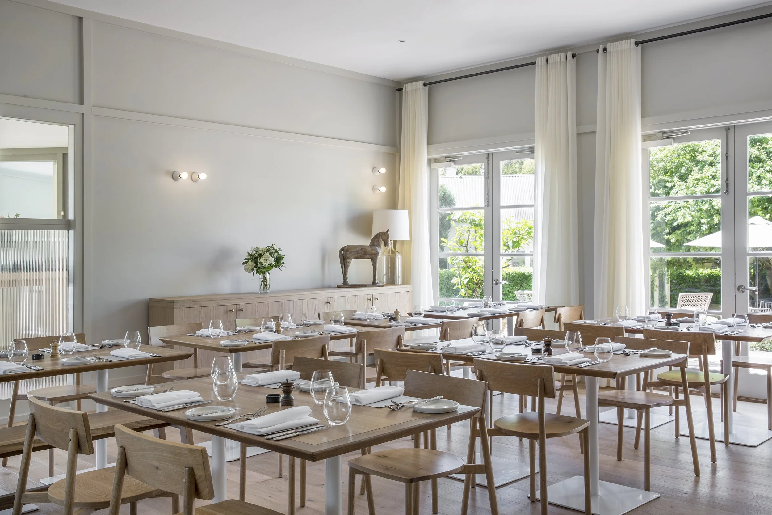 
Lindenderry at Red Hill dining room