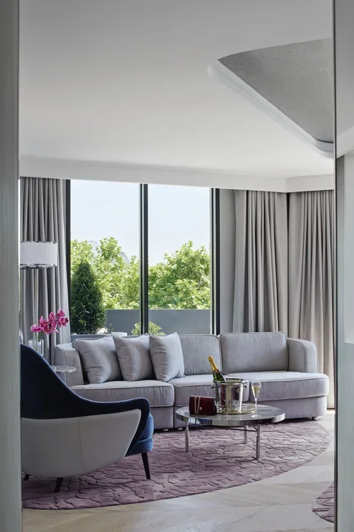 Royce+Suite+-+The+Royce+(6).webp