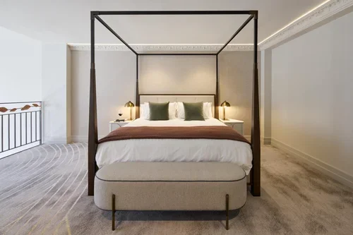 PLAYFORD+ROOM+704+0354_BEDROOM_HR-min.webp
