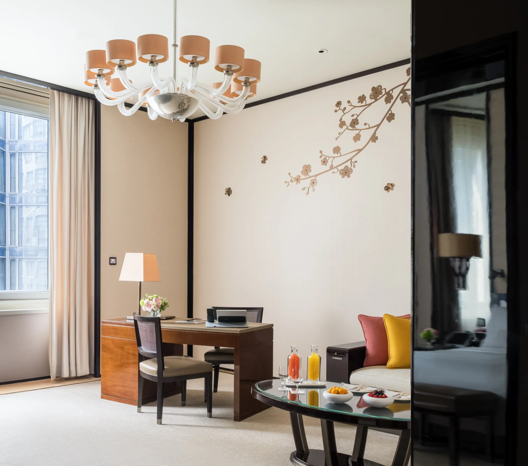 3126-PHK-Shot58-SuperiorSuite-02.jpg