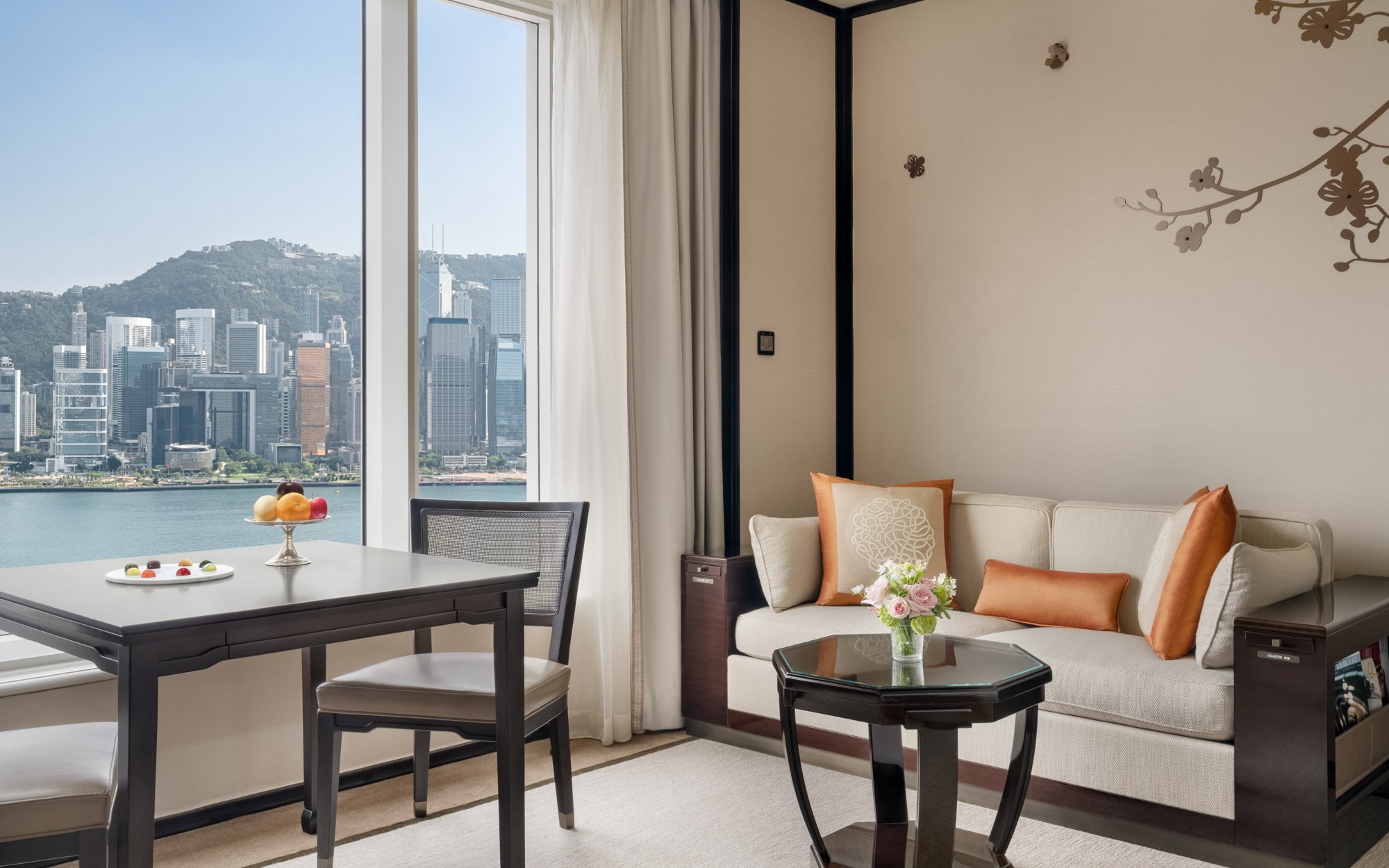 3126-PHK-Shot04-GrandDeluxeHarbourView-04.jpg