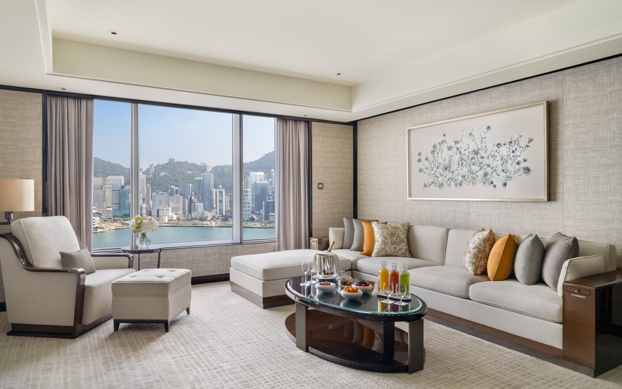 3126-PHK-Shot33-PeninsulaSuite-05.jpg