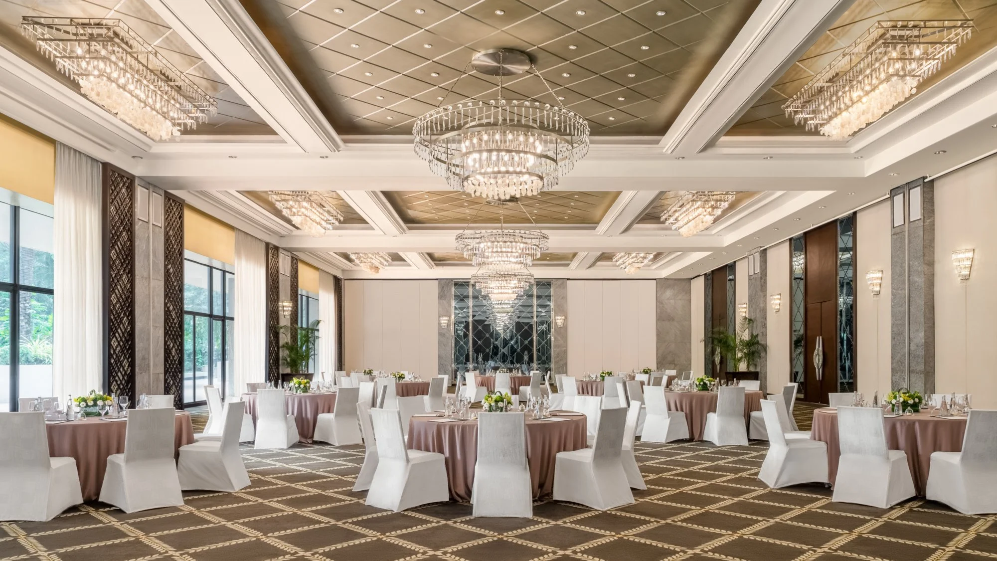 3122-PMN_Shot49-Ballroom01.jpg