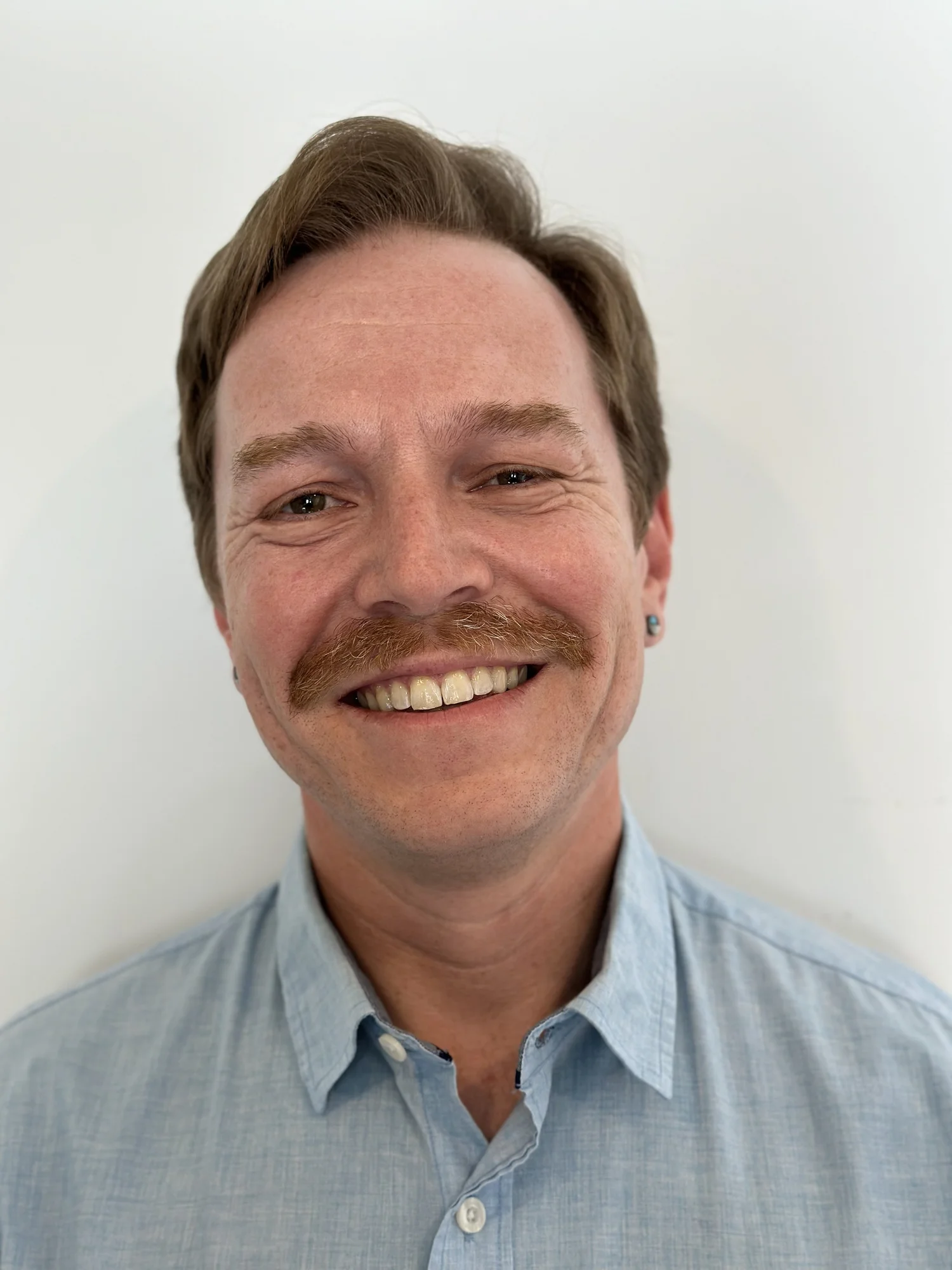 Neil — Queer Therapy Collective