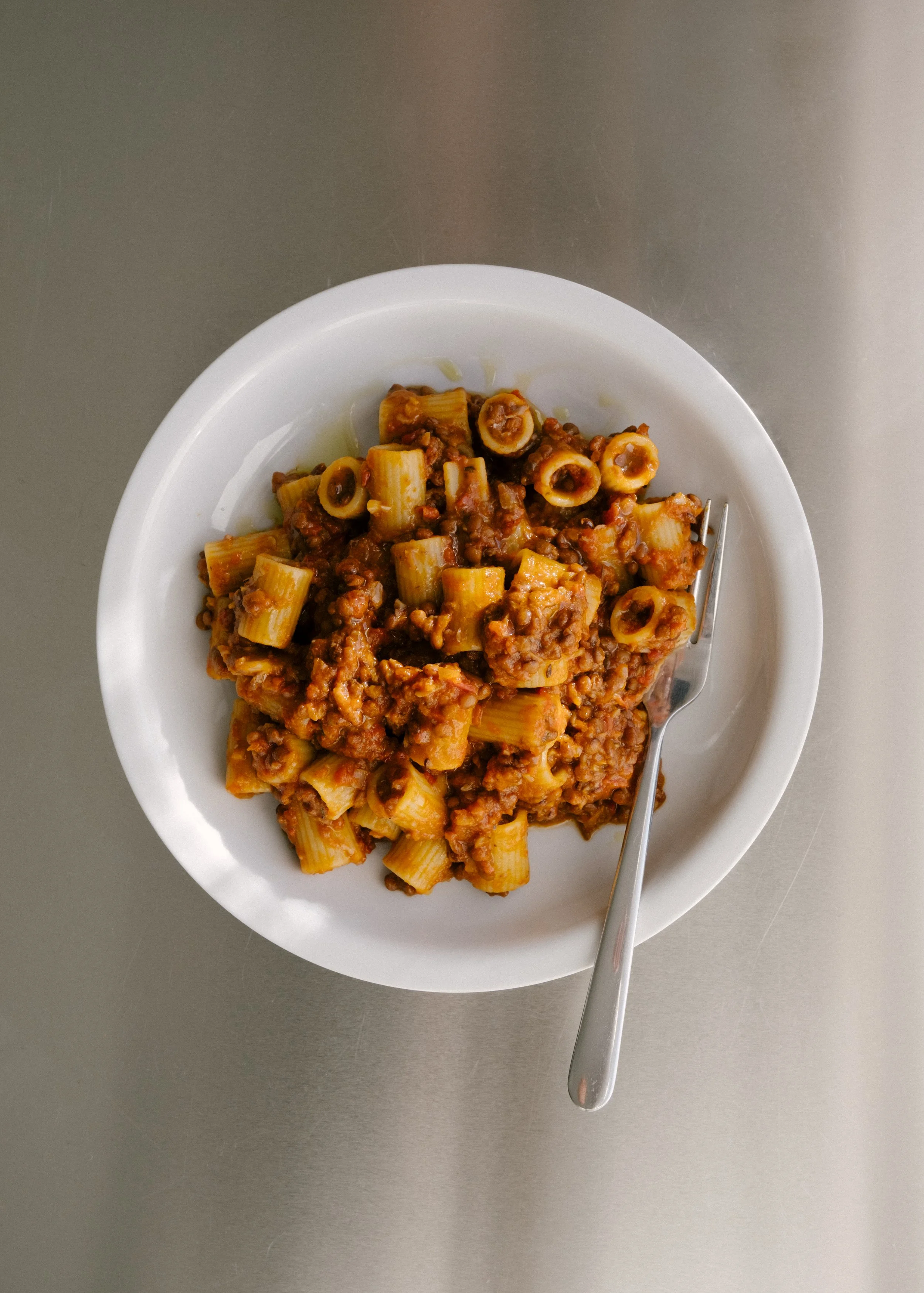 Umamirig ragu med linser og svampe